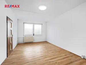 Pronájem bytu 3+1, Jindřichův Hradec, Kosmonautů, 65 m2