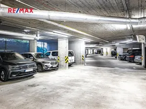 Pronájem bytu 1+kk, Praha - Horní Měcholupy, Padovská, 35 m2