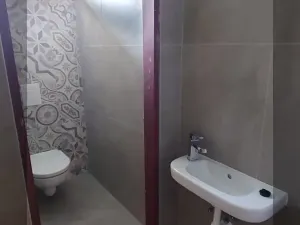 Pronájem skladu, Srubec, Ledenická-St. Pohůrka, 205 m2