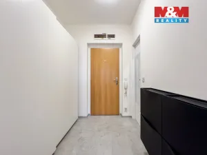 Pronájem bytu 1+kk, Hostivice, Za Mlýnem, 29 m2