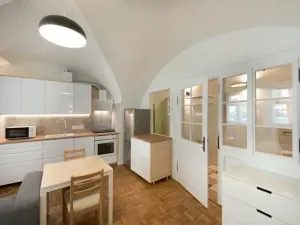 Pronájem bytu 1+kk, Jihlava, Havířská, 33 m2