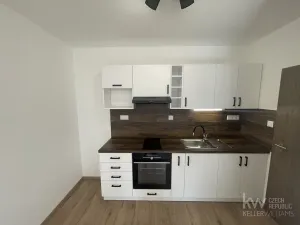 Pronájem bytu 1+kk, Kaznějov, Na Komárově, 24 m2