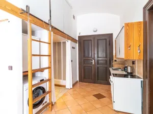 Prodej bytu 1+1, Praha - Malá Strana, Petřínská, 44 m2