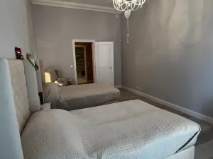 Prodej bytu 3+kk, Karlovy Vary, Divadelní náměstí, 147 m2