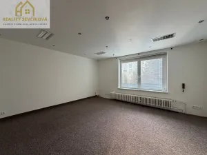 Pronájem kanceláře, Hradec Králové, Škroupova, 28 m2