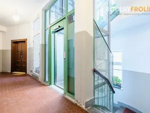 Pronájem bytu 1+1, Praha - Bubeneč, V. P. Čkalova, 55 m2