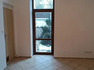 Pronájem bytu 3+kk, Praha - Kobylisy, Bořanovická, 50 m2