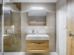 Prodej rodinného domu, Kamenice nad Lipou, Dobšova, 210 m2