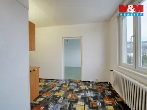 Prodej bytu 4+1, Blatno, 81 m2