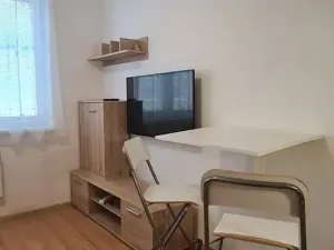 Pronájem bytu 1+kk, Moravské Budějovice, Jechova, 20 m2