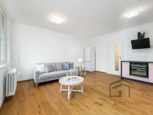 Pronájem bytu 4+kk, Praha - Modřany, Levského, 73 m2