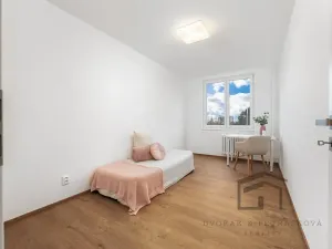 Pronájem bytu 4+kk, Praha - Modřany, Levského, 73 m2