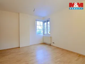 Pronájem kanceláře, Praha - Hloubětín, V Novém Hloubětíně, 120 m2