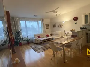 Pronájem bytu 2+kk, Praha - Prosek, Valečovská, 68 m2