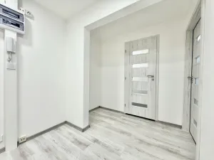 Prodej bytu 2+kk, Ústí nad Labem - Krásné Březno, Dvojdomí, 47 m2