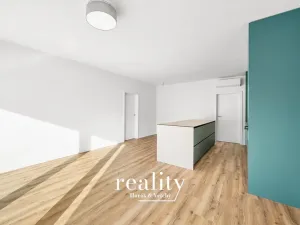 Prodej bytu 3+kk, Znojmo, Jarošova, 76 m2