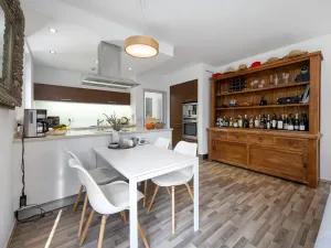 Prodej rodinného domu, Praha - Kolovraty, Lolkova, 159 m2