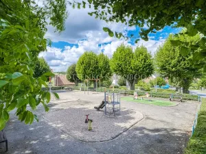 Prodej ordinace, Křižanov, Benešovo náměstí, 530 m2