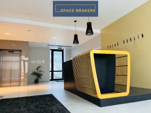 Pronájem kanceláře, Praha, Křižíkova, 550 m2