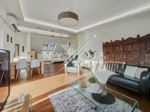 Prodej rodinného domu, Praha - Kyje, Hodějovská, 308 m2