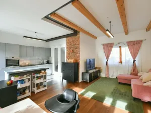 Pronájem rodinného domu, Praha - Střížkov, Chrastavská, 126 m2