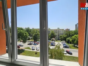 Prodej bytu 2+1, Praha - Hloubětín, Mochovská, 52 m2