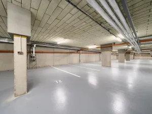 Prodej garážového stání, Znojmo, Kosmákova, 17 m2