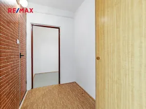 Pronájem bytu 1+1, Jindřichův Hradec, sídliště Vajgar, 43 m2