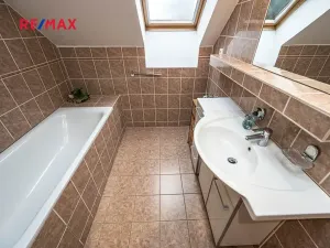 Pronájem rodinného domu, Mirošovice, Senohrabská, 150 m2