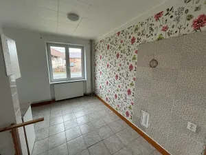 Pronájem bytu 3+1, Mlečice, 72 m2