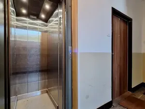 Pronájem bytu 2+kk, Praha, Bělohorská, 47 m2