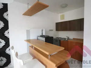 Pronájem bytu 1+kk, Praha - Vysočany, bratří Dohalských, 43 m2