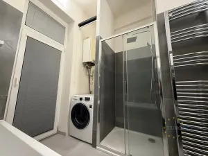 Pronájem bytu 2+1, Praha - Libeň, Drahobejlova, 67 m2