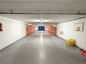 Pronájem garáže, Praha - Kamýk, Pšenčíkova, 17 m2