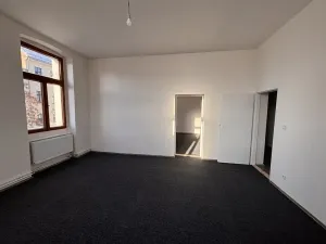 Pronájem bytu 3+1, Liberec, U Lomu, 80 m2