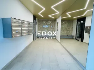 Pronájem bytu 1+kk, Praha - Košíře, Naskové, 34 m2