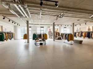 Pronájem obchodního prostoru, Hradec Králové, Kollárova, 3447 m2