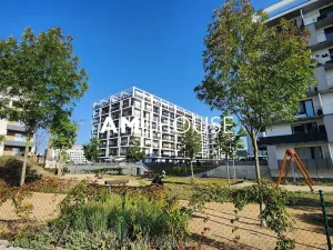 Pronájem bytu 2+kk, Praha - Vysočany, Smržových, 52 m2