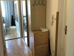 Pronájem bytu 3+kk, Praha - Záběhlice, Hlavní, 56 m2