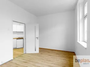 Pronájem bytu 3+1, Praha - Vršovice, Žitomírská, 78 m2