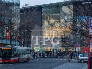 Pronájem bytu 2+1, Praha - Smíchov, Stroupežnického, 48 m2