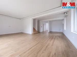 Pronájem rodinného domu, Jirny, Javorová, 138 m2