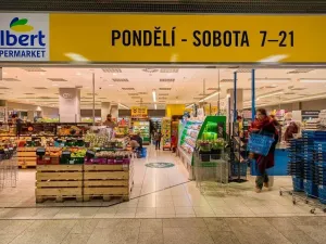 Pronájem kanceláře, Praha - Michle, Za Brumlovkou, 2030 m2