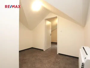 Pronájem bytu 2+kk, Kolín, Kmochova, 44 m2