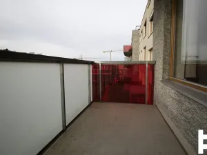 Pronájem bytu 2+kk, Praha - Modřany, Československého exilu, 48 m2