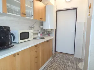 Pronájem obchodního prostoru, Pardubice - Zelené Předměstí, 17. listopadu, 140 m2