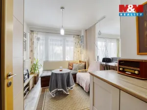 Prodej bytu 1+kk, Praha - Pitkovice, Májovková, 36 m2