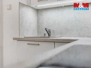 Prodej bytu 2+kk, Praha - Modřany, Urbánkova, 44 m2