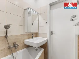 Prodej bytu 2+kk, Praha - Modřany, Urbánkova, 44 m2