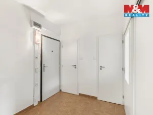 Prodej bytu 2+kk, Praha - Modřany, Urbánkova, 44 m2